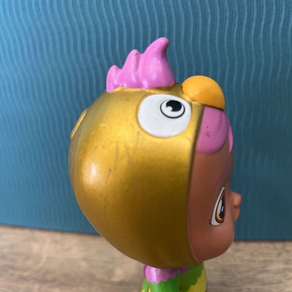 Cry Babies Magic Tears Limited Golden Edition Loretta - Picture 6 of 7